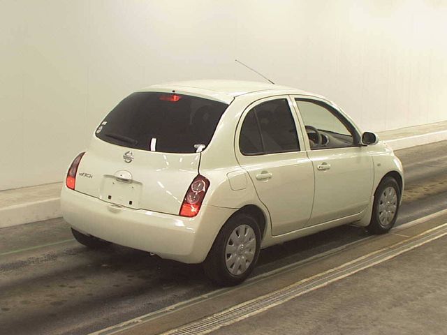 2003 Nissan March