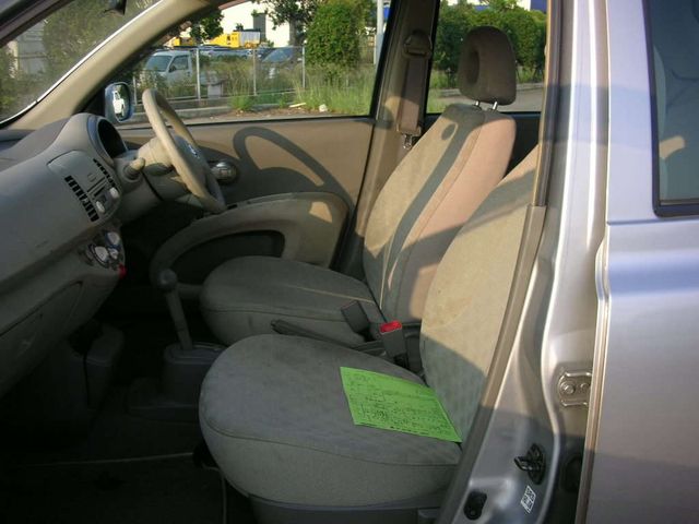 2003 Nissan March