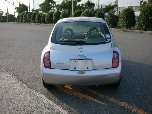 2003 Nissan March