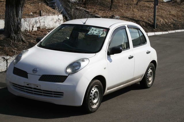 2003 Nissan March