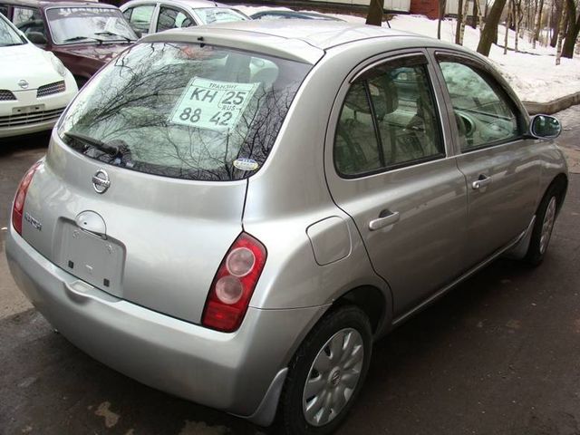 2003 Nissan March