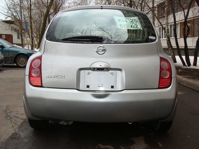 2003 Nissan March