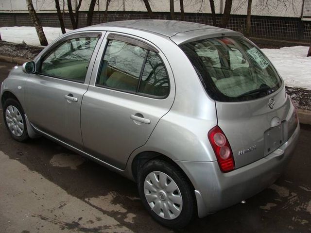 2003 Nissan March