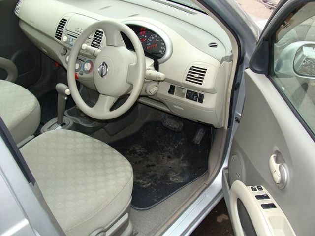 2003 Nissan March