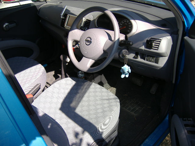 2003 Nissan March Photos