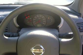 2003 Nissan March Pics