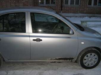 2003 Nissan March Images