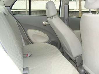 2003 Nissan March Pictures