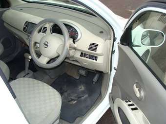 2003 Nissan March Pictures