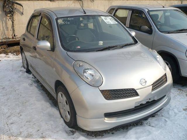 2003 Nissan March