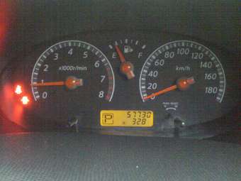 2003 Nissan March Pictures