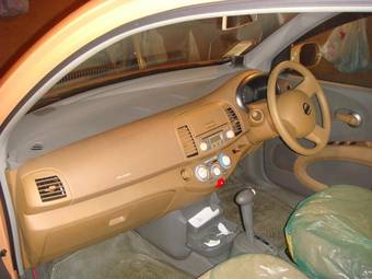 2003 Nissan March Pictures