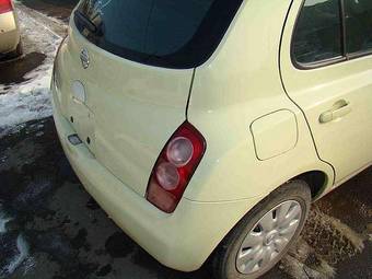 2003 Nissan March Pictures