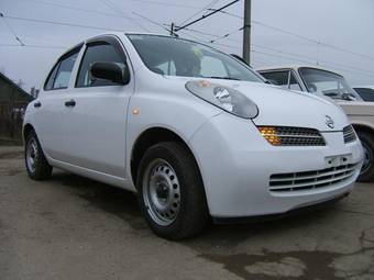 2003 Nissan March Photos