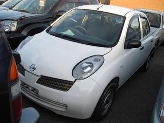 2003 Nissan March Photos