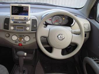 2003 Nissan March Pictures