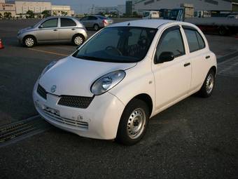 2003 Nissan March Pics