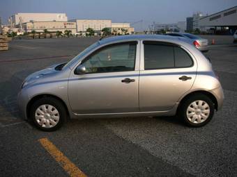 2003 Nissan March Pictures