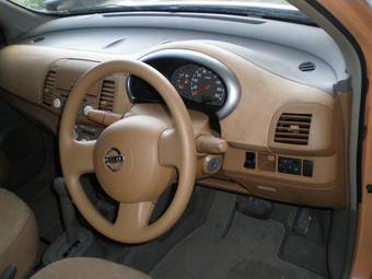 2003 Nissan March Photos