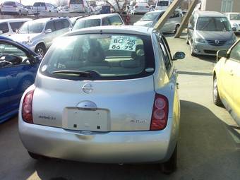 2003 Nissan March Pictures