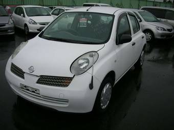 2003 Nissan March Pictures