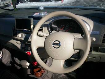 2003 Nissan March Photos