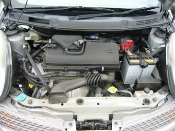 2003 Nissan March Photos