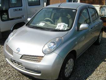 2003 Nissan March Pictures