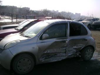 2003 Nissan March Pictures