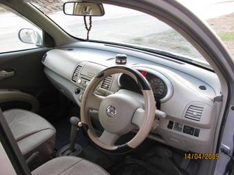 2003 Nissan March Pics