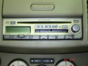 2003 Nissan March Photos