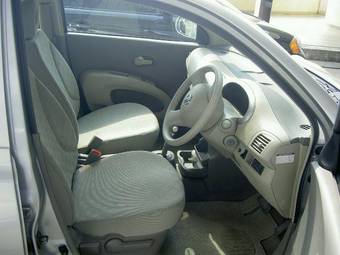 2003 Nissan March Pictures