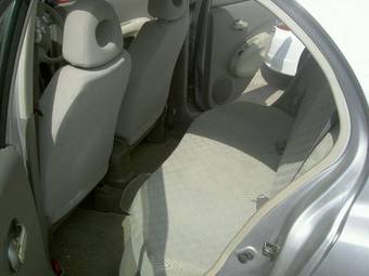 2003 Nissan March Photos
