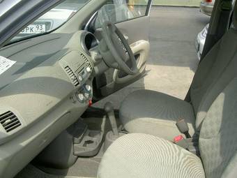 2003 Nissan March Photos