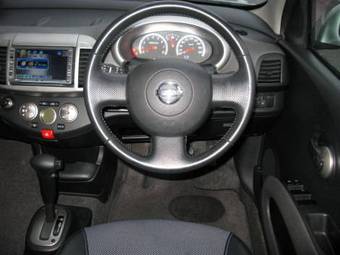 2003 Nissan March Images