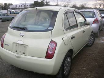 2003 Nissan March Pictures