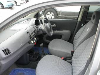 2003 Nissan March Photos