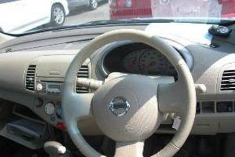2003 Nissan March Photos