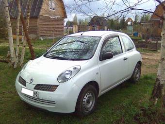 2003 Nissan March Photos