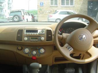 2003 Nissan March Pictures