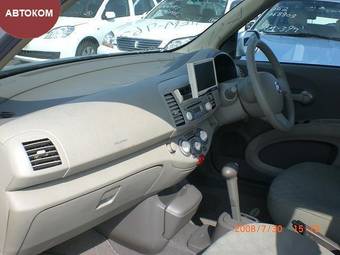 2003 Nissan March Pictures