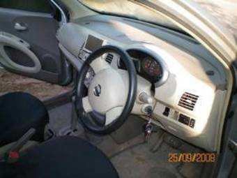 2003 Nissan March Pictures