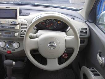 2003 Nissan March Photos