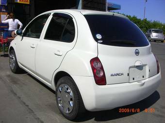 2003 Nissan March Pictures