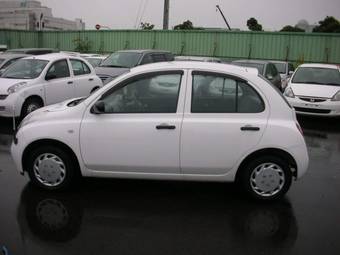 2003 Nissan March Pictures