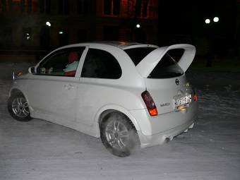 2003 Nissan March Photos