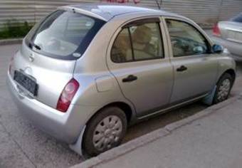 2003 Nissan March Photos