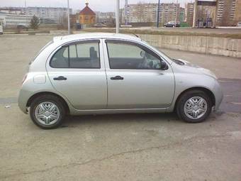 2003 Nissan March Photos