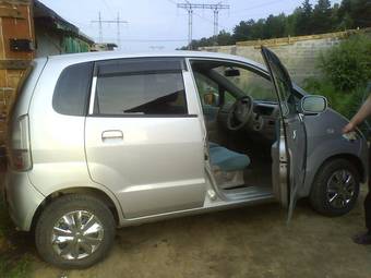 2003 Nissan March Pics