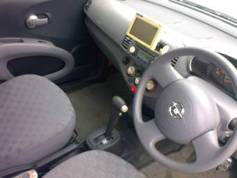 2003 Nissan March Pictures